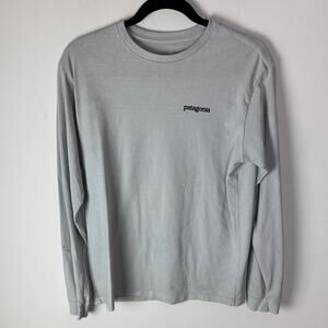 Patagonia Long Sleeve - Men’s Small